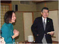 熊谷君子氏(7月「まっさきに学ぶ!」講師 と金野氏